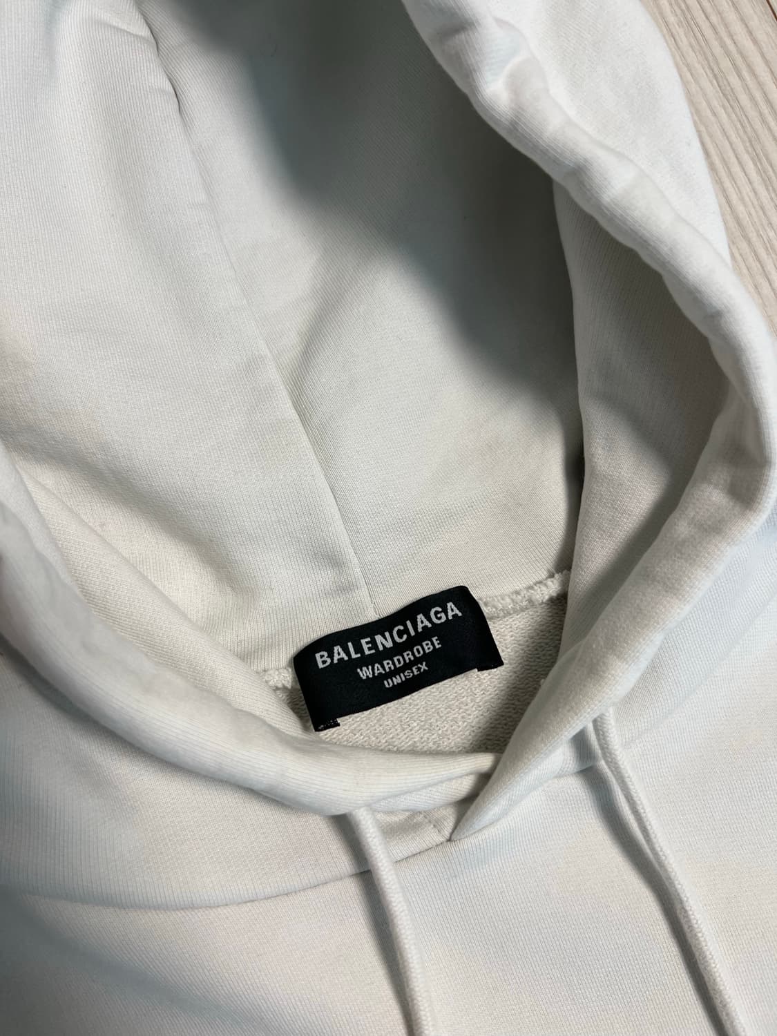 발렌시아가 자수 후드티 상품이미지3