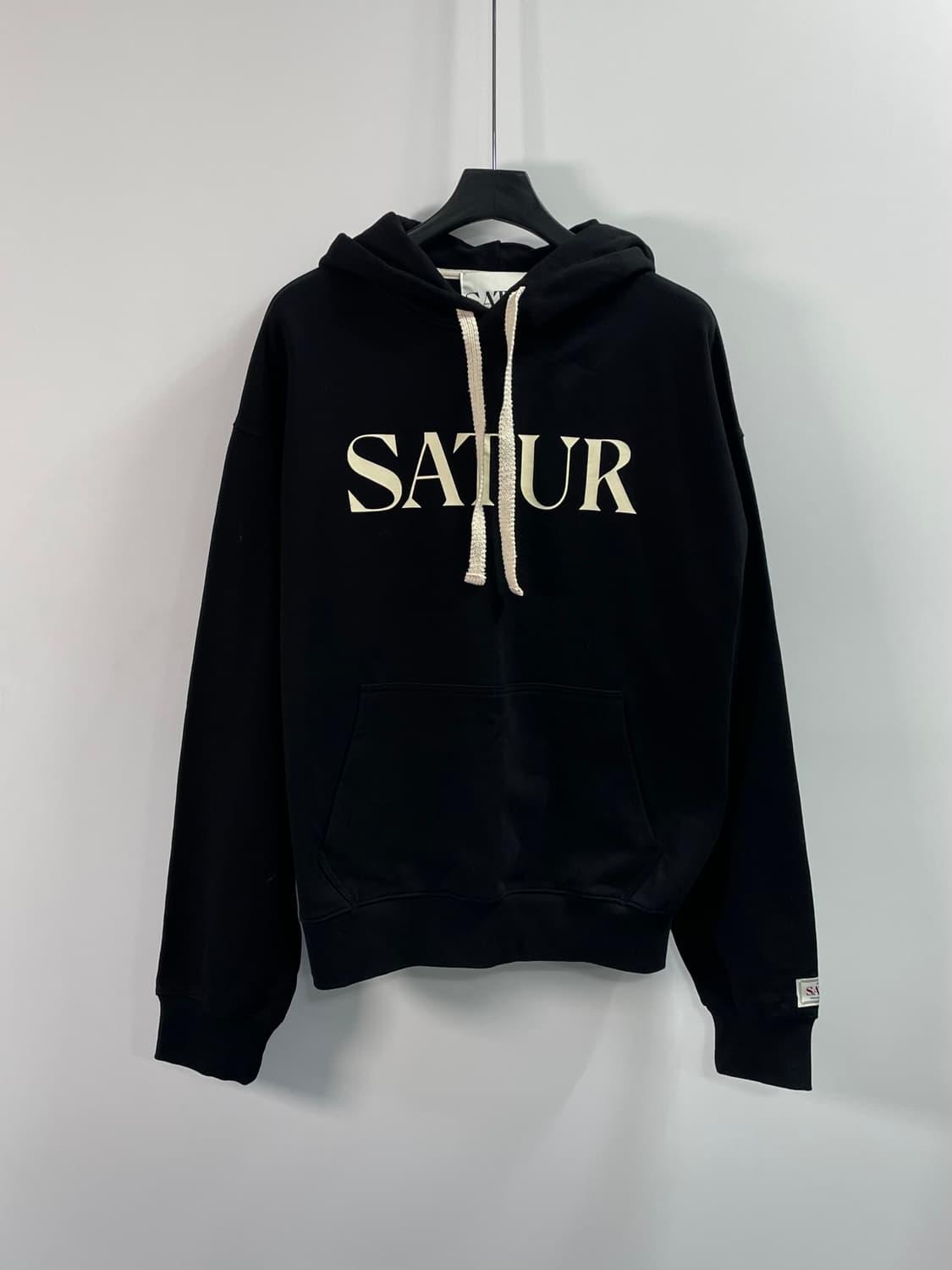 세터 빅로고 블랙 후드티 (on.54) 상품이미지1