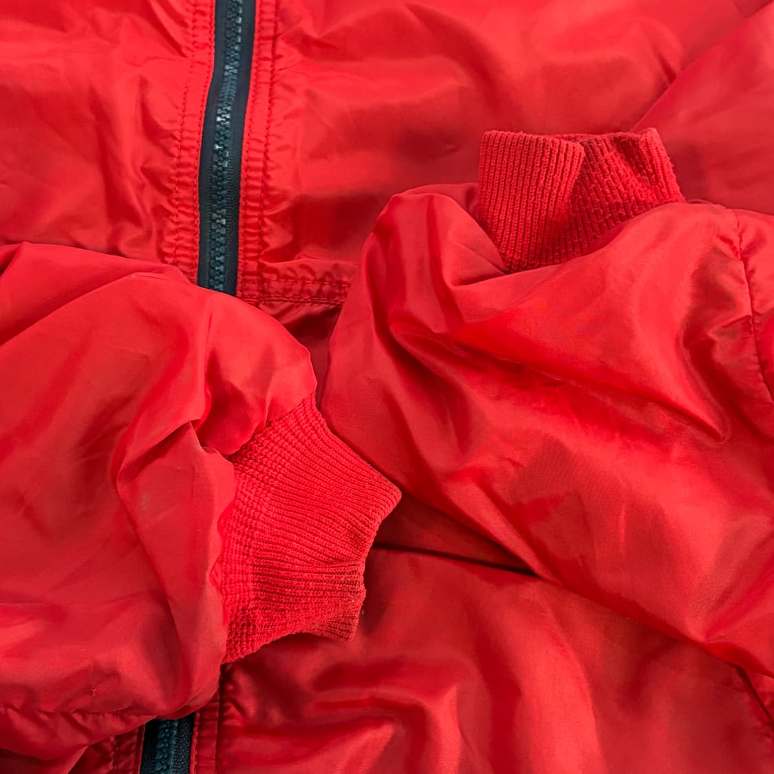 90s USA🇺🇸 파타고니아 쉘드 신칠라 웜업 봄버 자켓 딥파일 상품이미지4