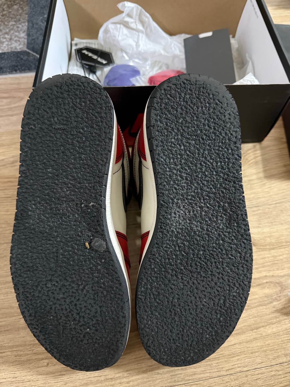 조던1 라투시 (벗투시) 8.5사이즈 상품이미지2