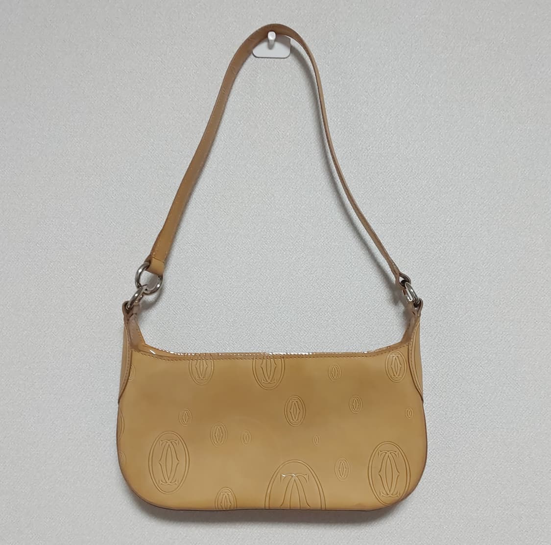 까르띠에 해피버스데이 보르도 레더 숄더백 (정품) 상품이미지6