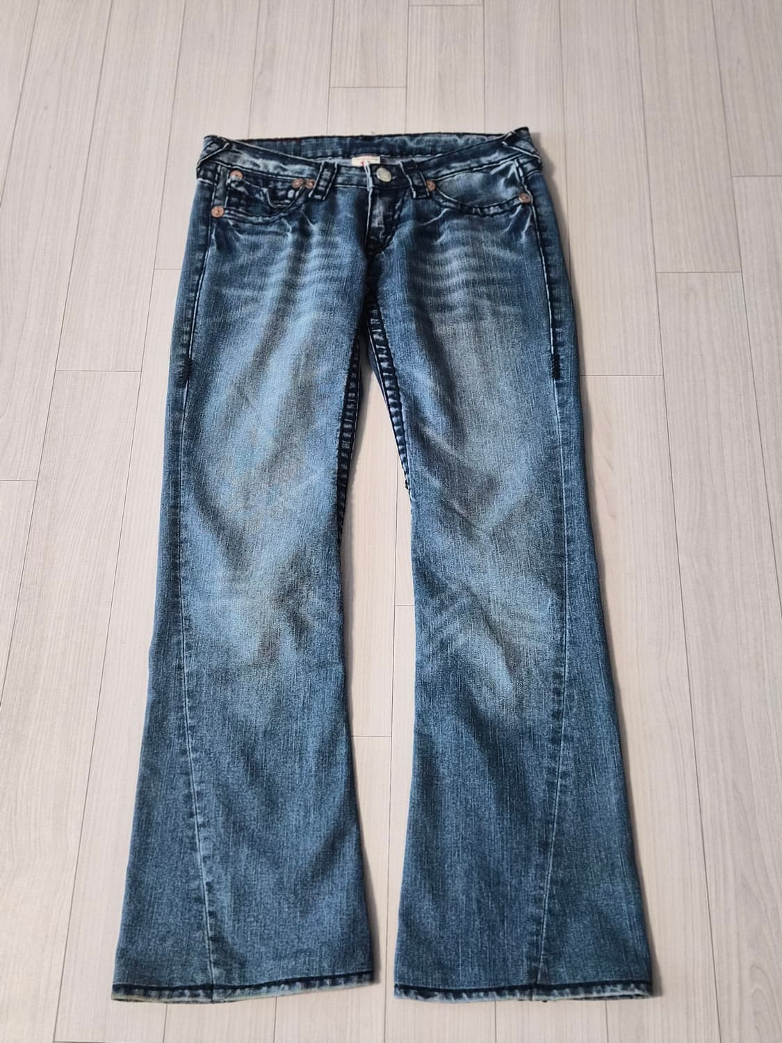 [정품] 트루릴리전 Joey 빅T 부츠컷 데님 (27사이즈) 상품이미지1