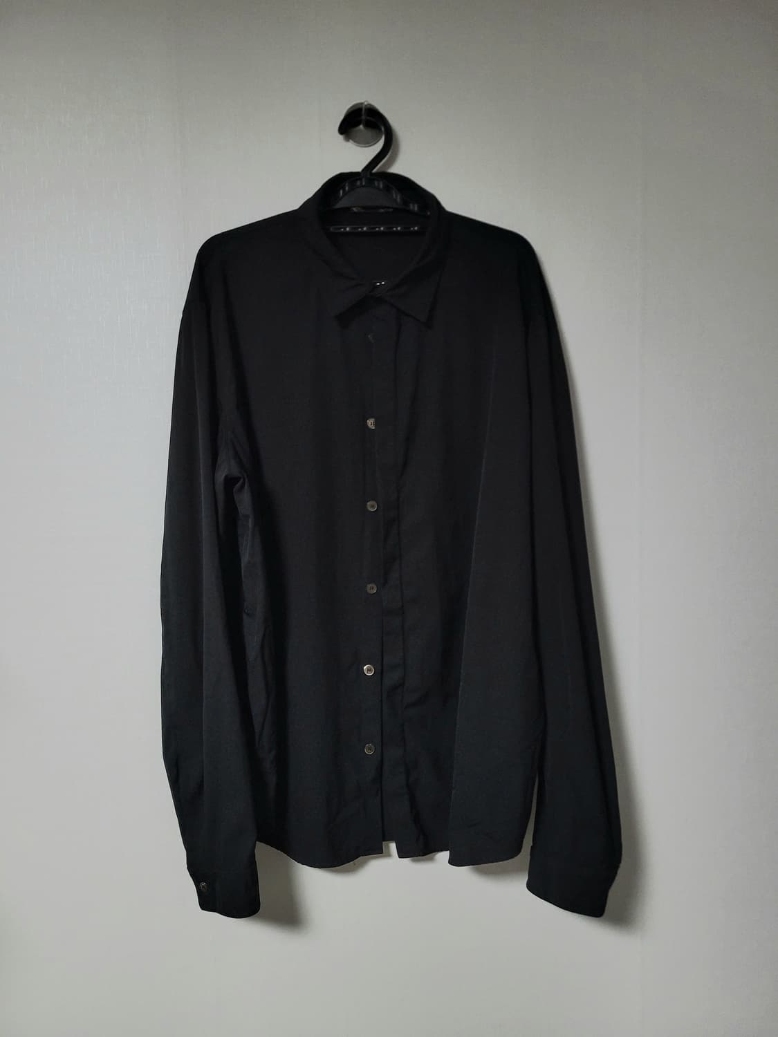 Prada sports hidden button shirts 상품이미지1