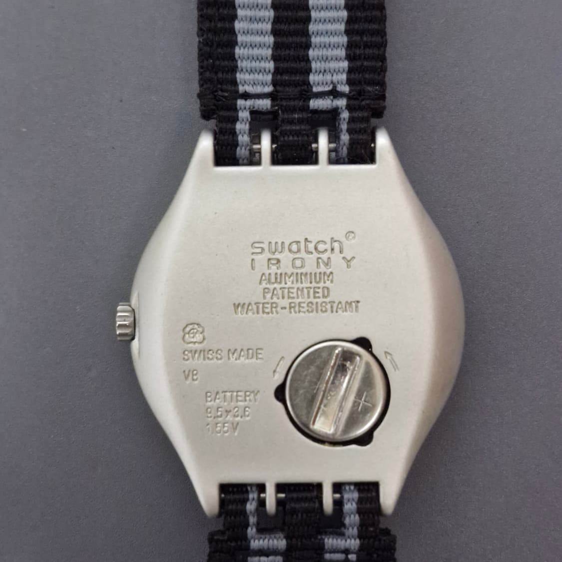 03) 스와치 아이러니 빅 ON TRACK 시계 상품이미지9
