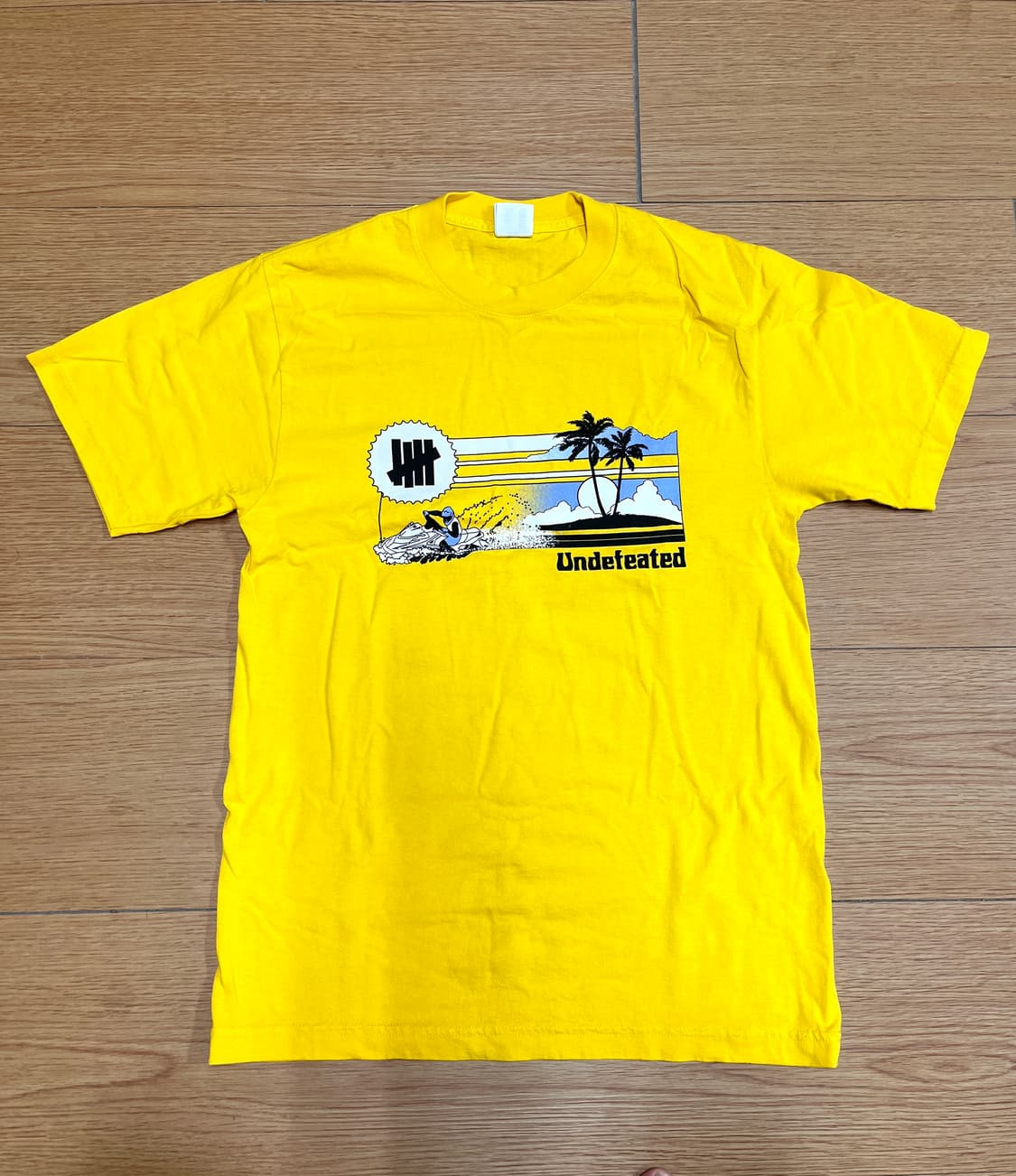 언디피티드 티셔츠 상품이미지1