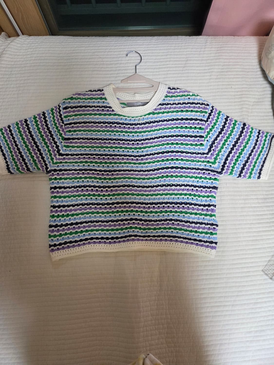 에잇세컨즈 펀칭니트 상품이미지1