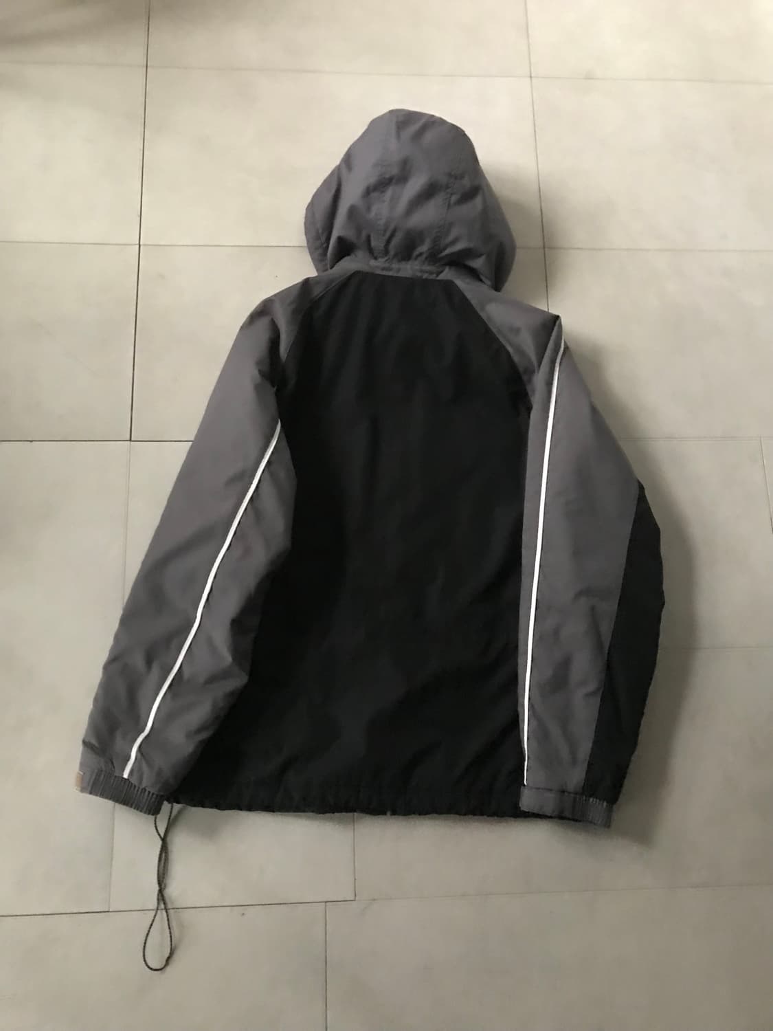 아식스 나그랑 후드 누빔패딩 상품이미지9