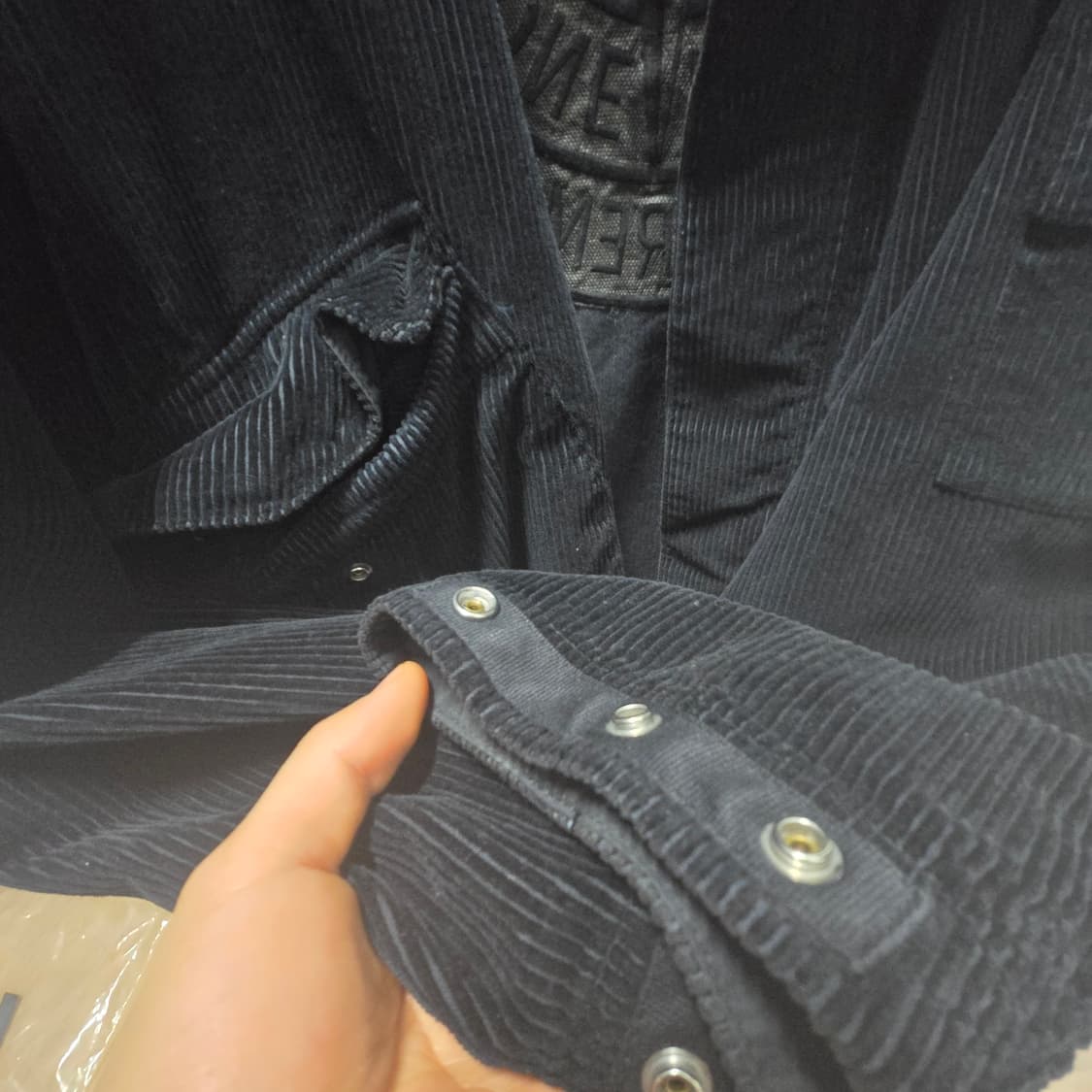 [정품/S] 20FW 슈프림 x 스톤아일랜드 코듀로이 자켓 네이비 상품이미지2