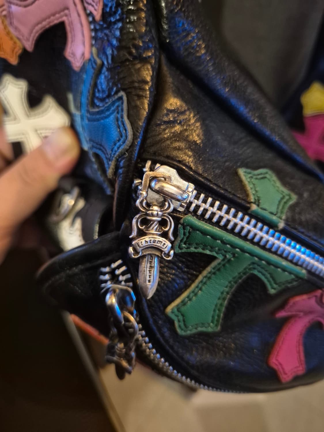 [OS] 크롬하츠 멀티 크로스 레더 블랙 스냅백 상품이미지8