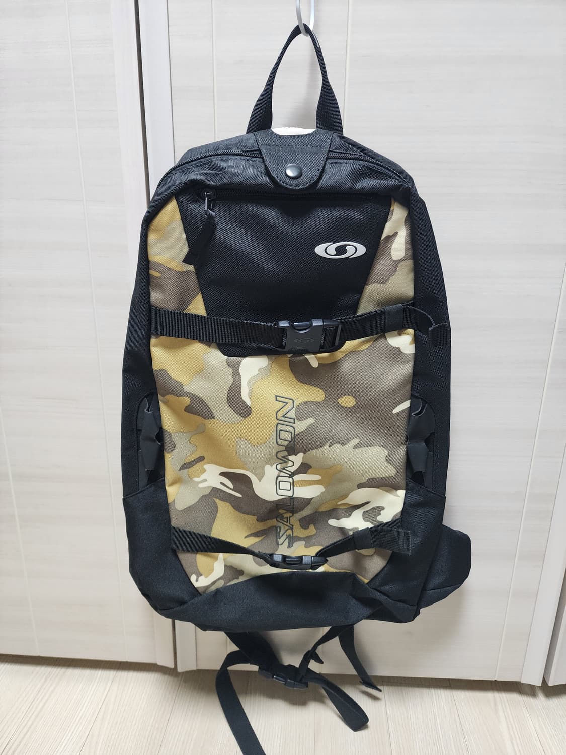 살로몬 카모 백팩 블랙 상품이미지1
