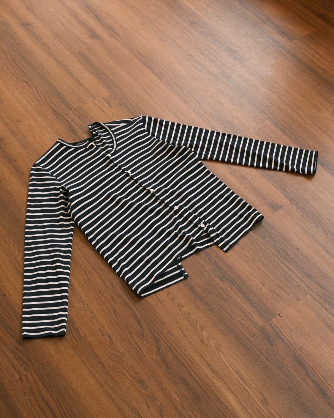 준야와타나베 언밸런스 스트라이프 가디건 상품이미지6