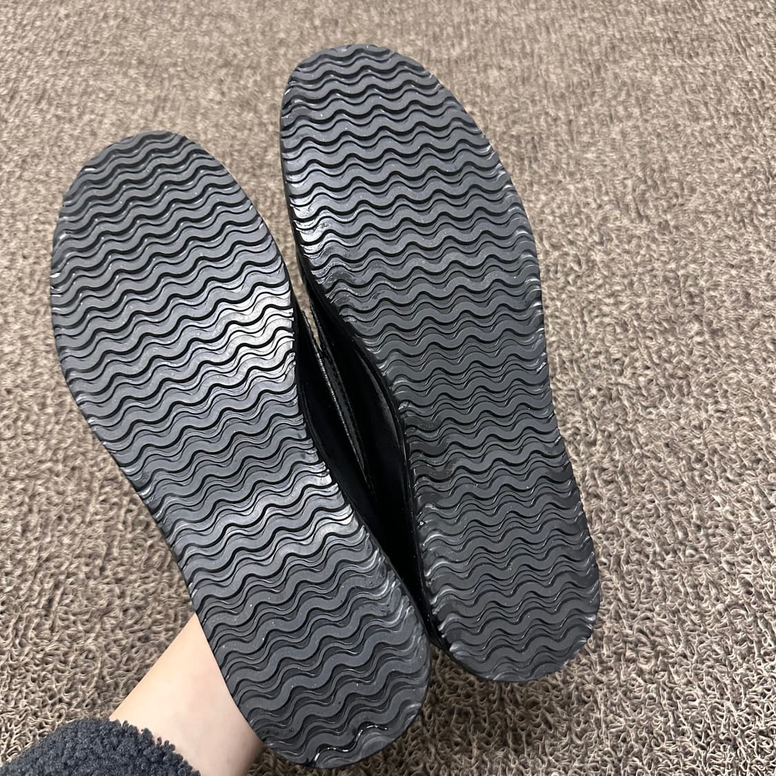 입생로랑 가죽 보트 슈즈 레더 로퍼 블랙 260 상품이미지9