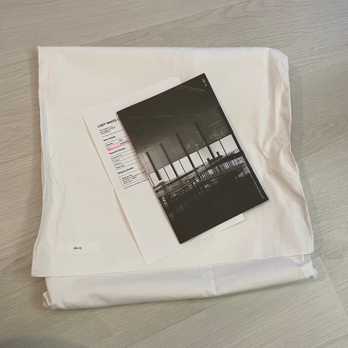 lady white our t-shirt 레이디 화이트 상품이미지7