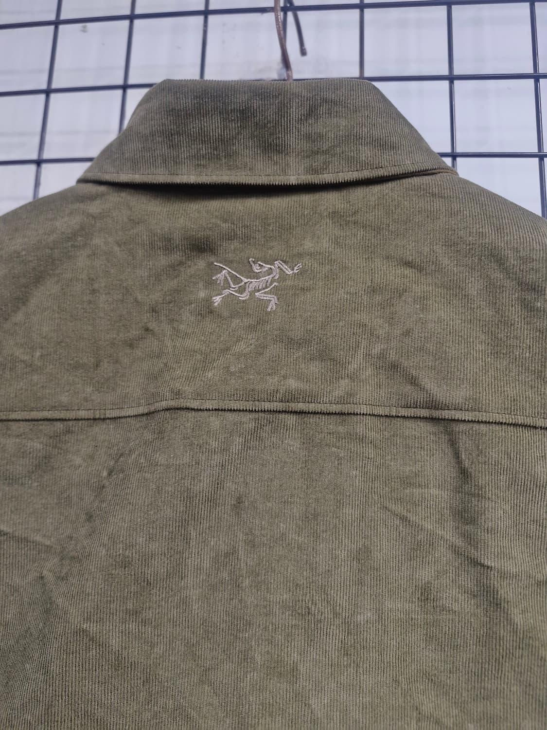 95M 아크테릭스 멀론 코듀로이 셔츠 자켓. 상품이미지9