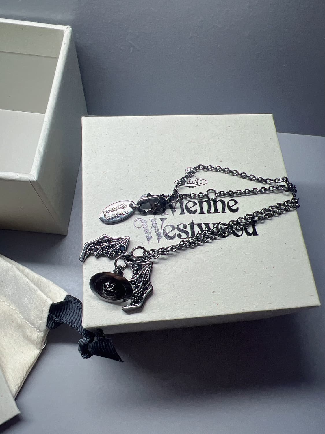 비비안웨스트우드 박쥐 목걸이 (미니) 상품이미지4