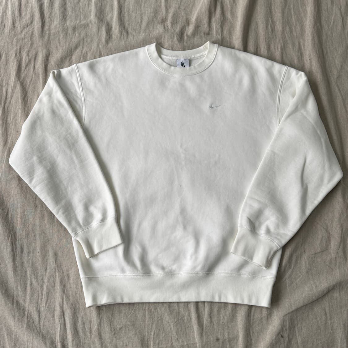 나이키 NRG 솔로스우시 화이트 스웻 맨투맨 M 상품이미지1