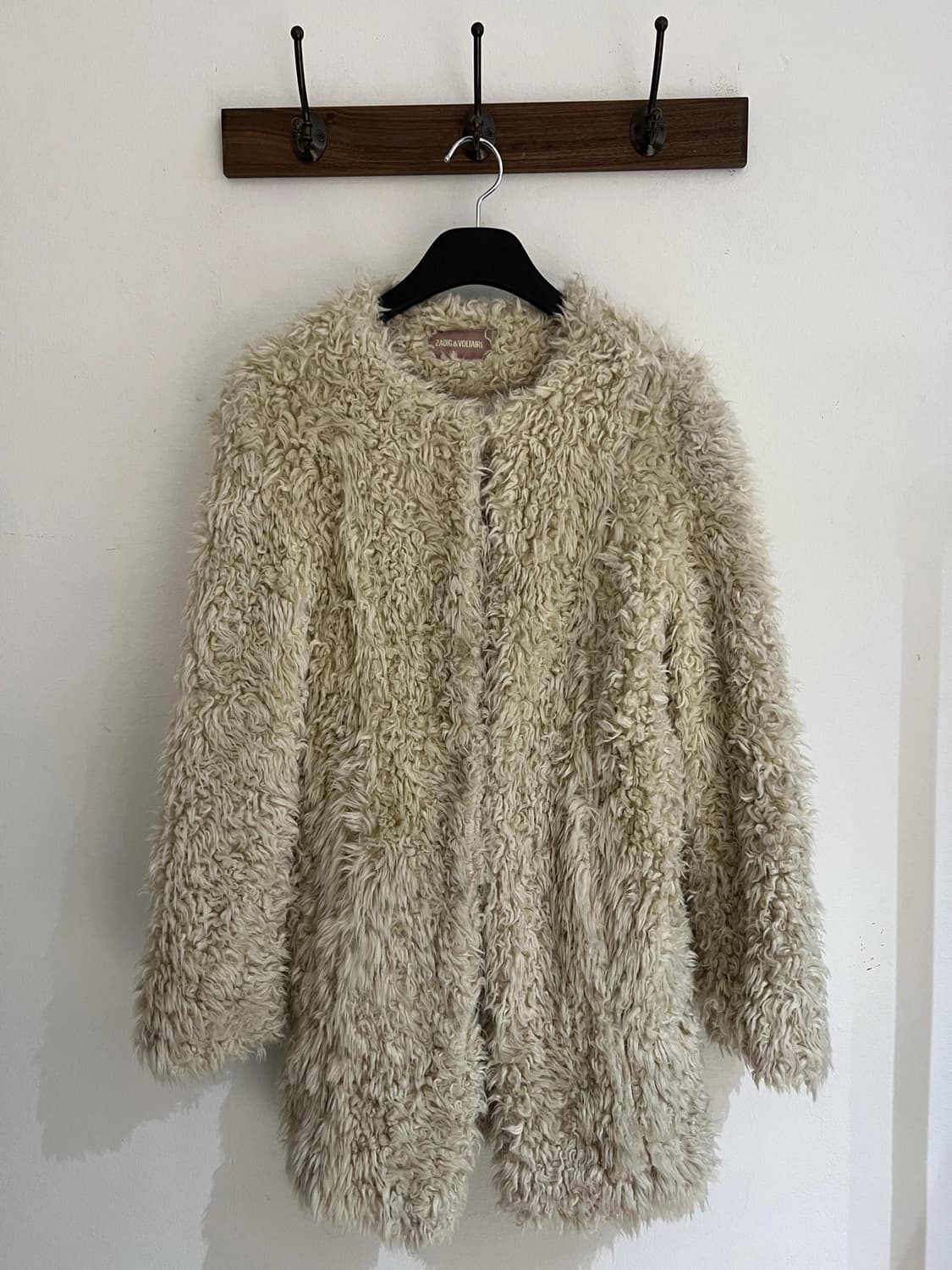 쟈딕앤볼테르 시어링 코트 상품이미지1