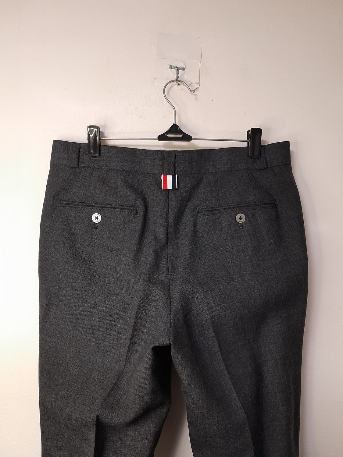 톰브라운 다크그레이 울슬랙스 SIZE1 상품이미지4