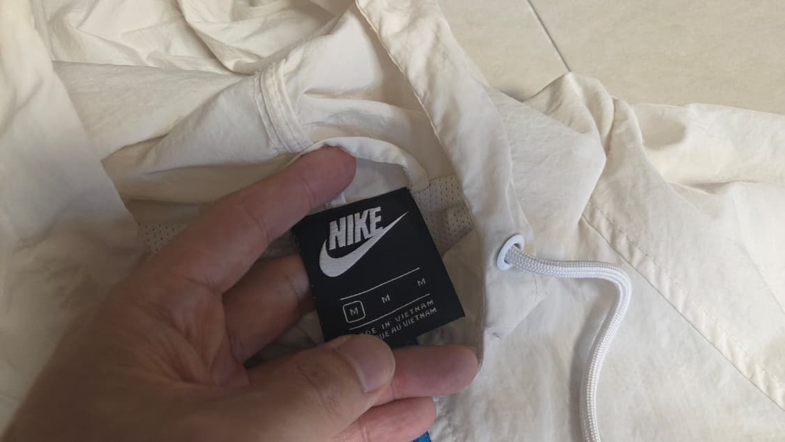 나이키  헤리티지 윈드러너 우븐 시그널  바람막이 점퍼  상품이미지4