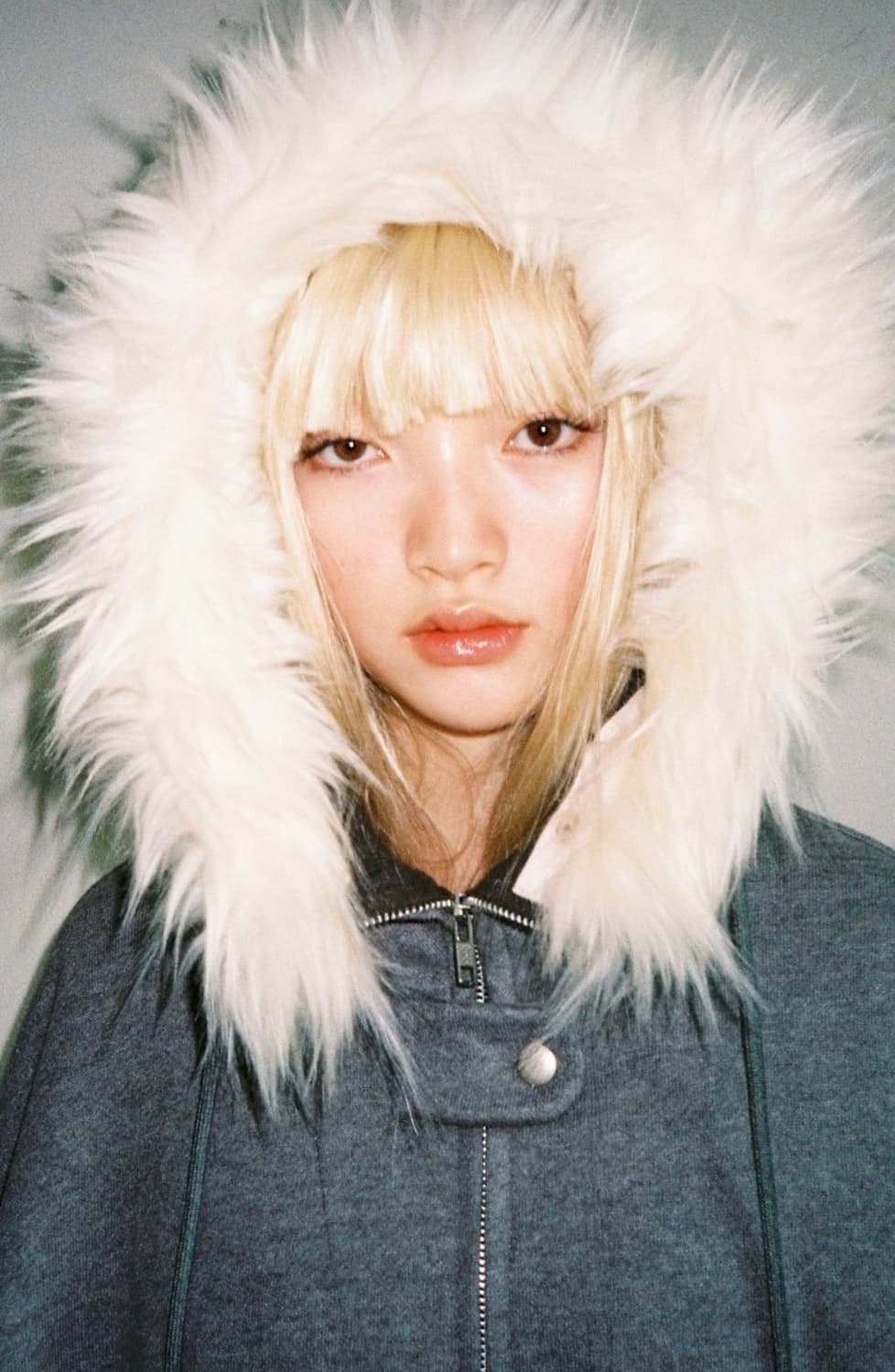 샵페어리 shopfaerie earhood fur cape 케이프 차콜 상품이미지7