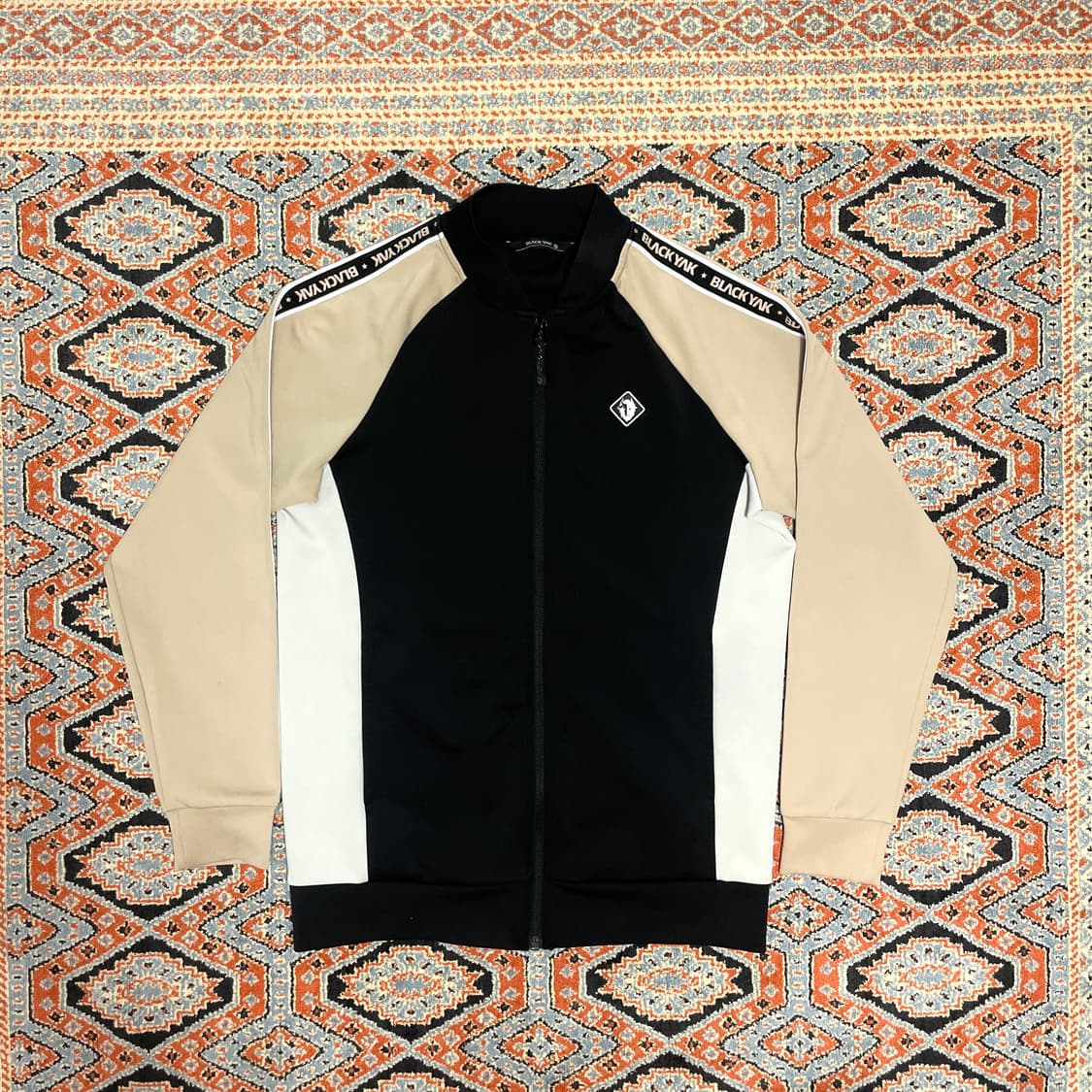 블랙야크 블랙 사이드 트랙져지 165 상품이미지1