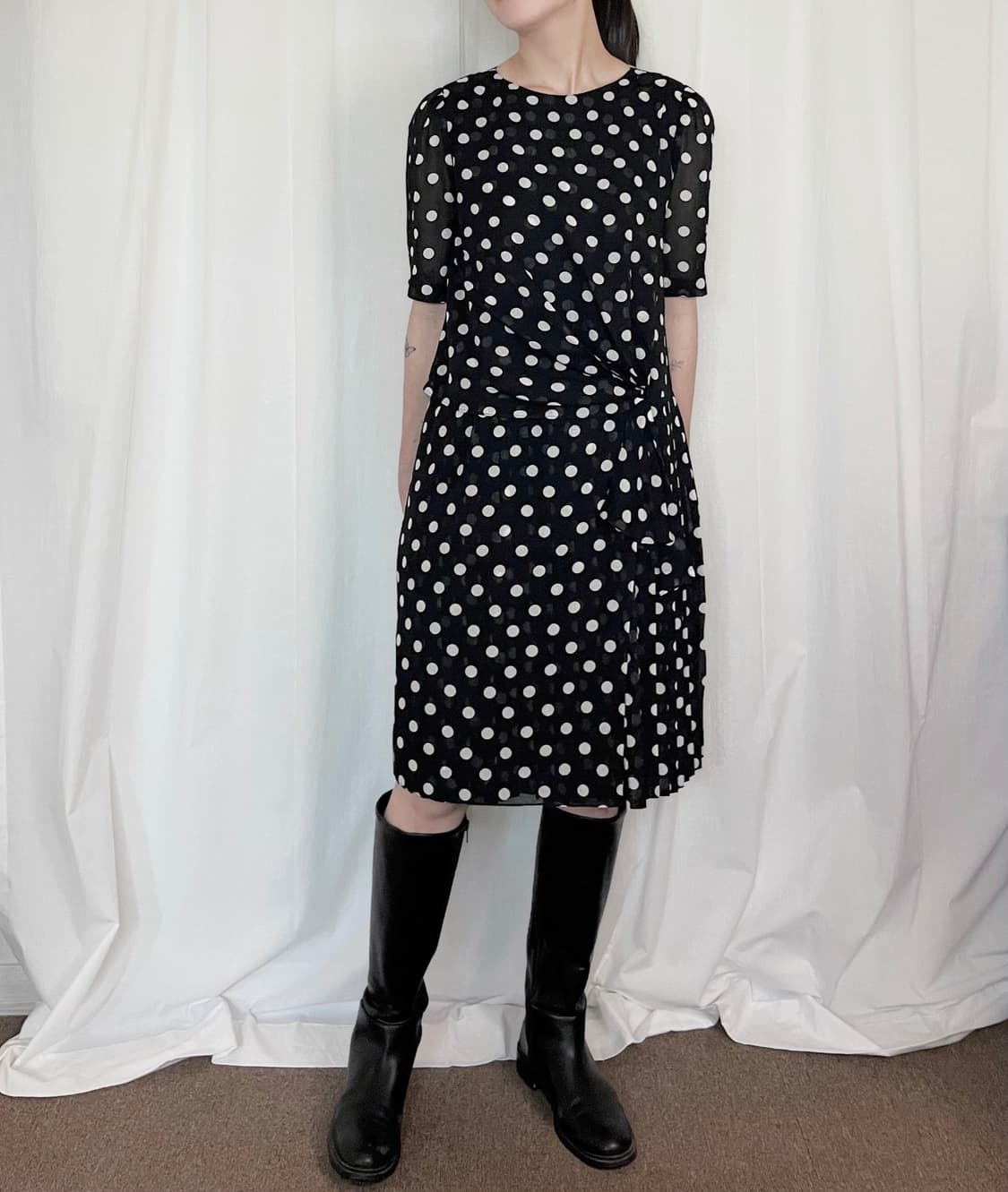 Pleated Wrap Dot Midi Dress - Black 상품이미지3