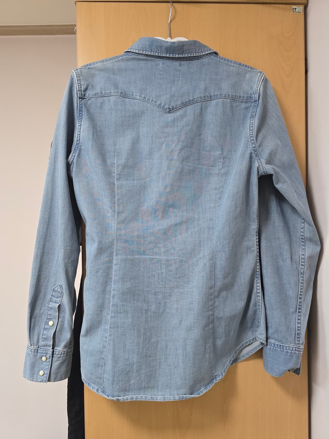 리바이스 테일러드핏 데님셔츠 m 상품이미지3