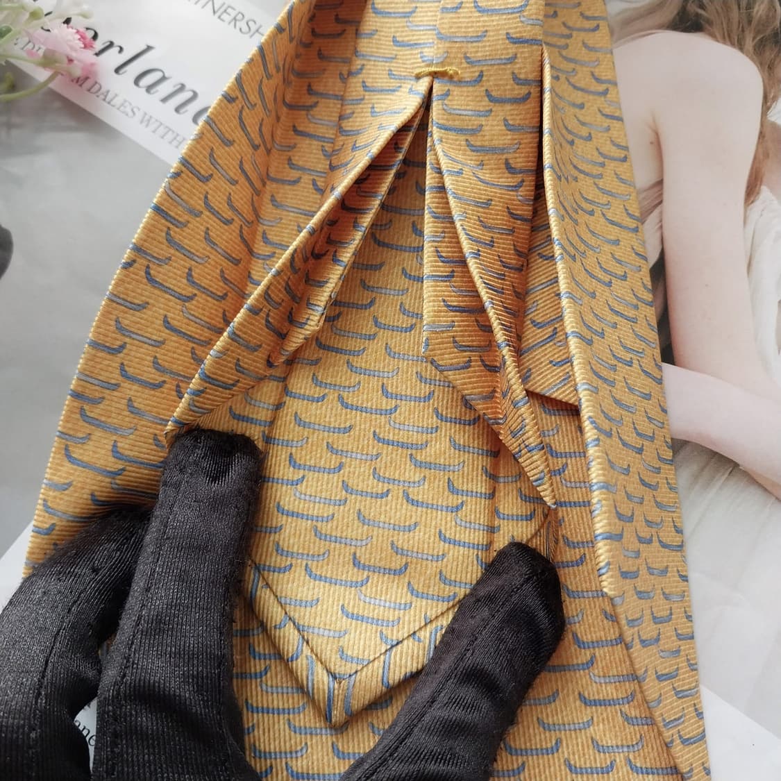 불가리 실크 옐로우 세븐폴드 패턴 넥타이 8.9cm A+등급 K1770
 상품이미지7