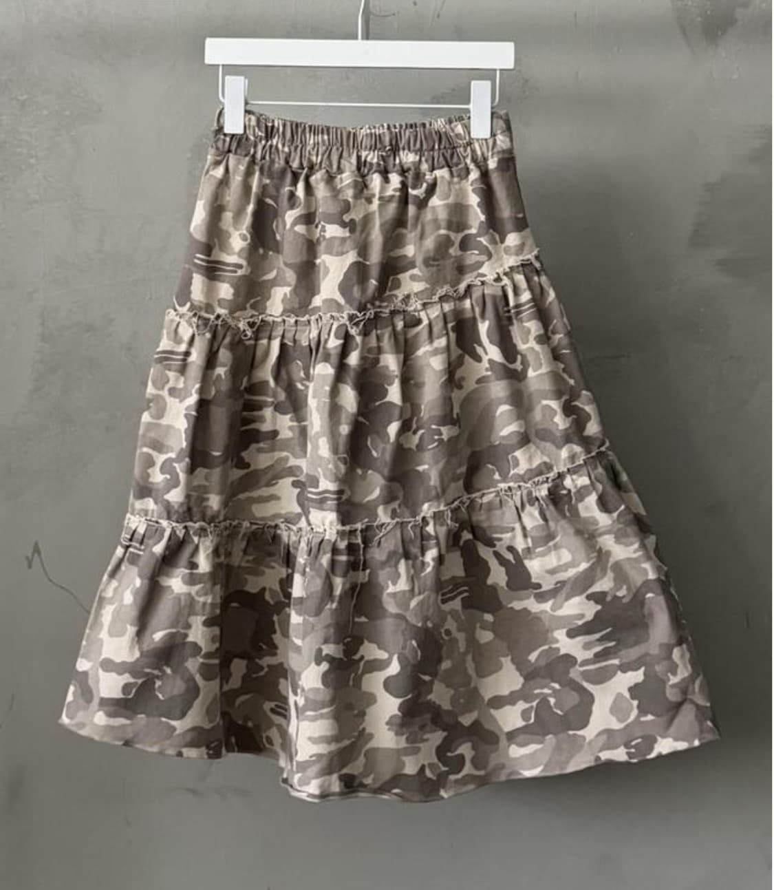 시즈너블 카모플라쥬 캉캉 롱 스커트 상품이미지1