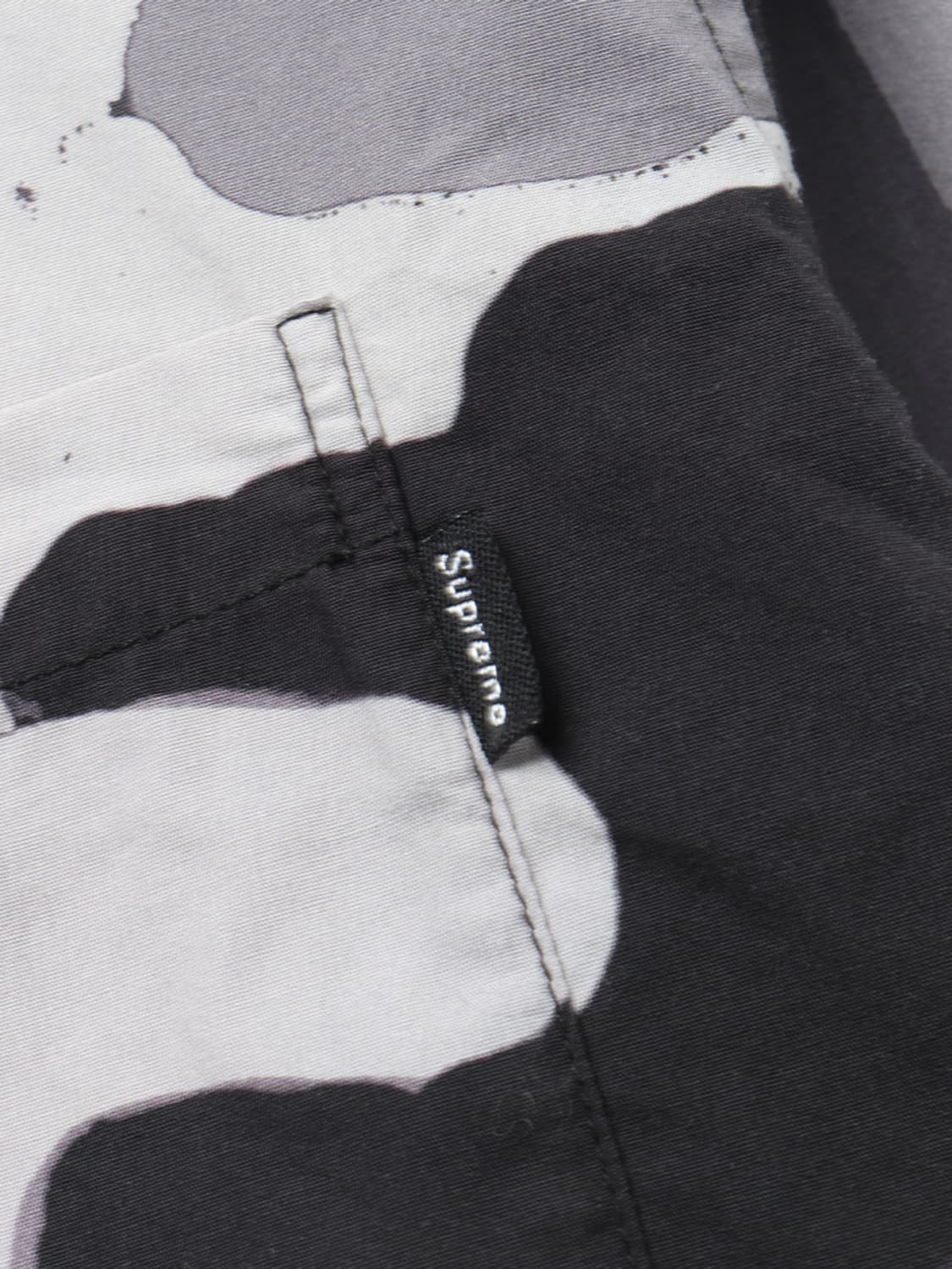 슈프림 Supreme Painted Logo Shirt 상품이미지6
