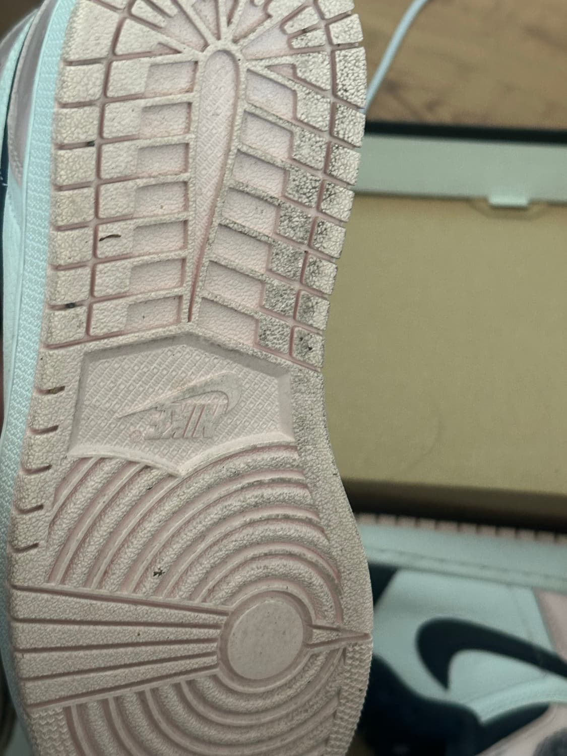 Air Jordan 1 Mid(GS) 상품이미지3