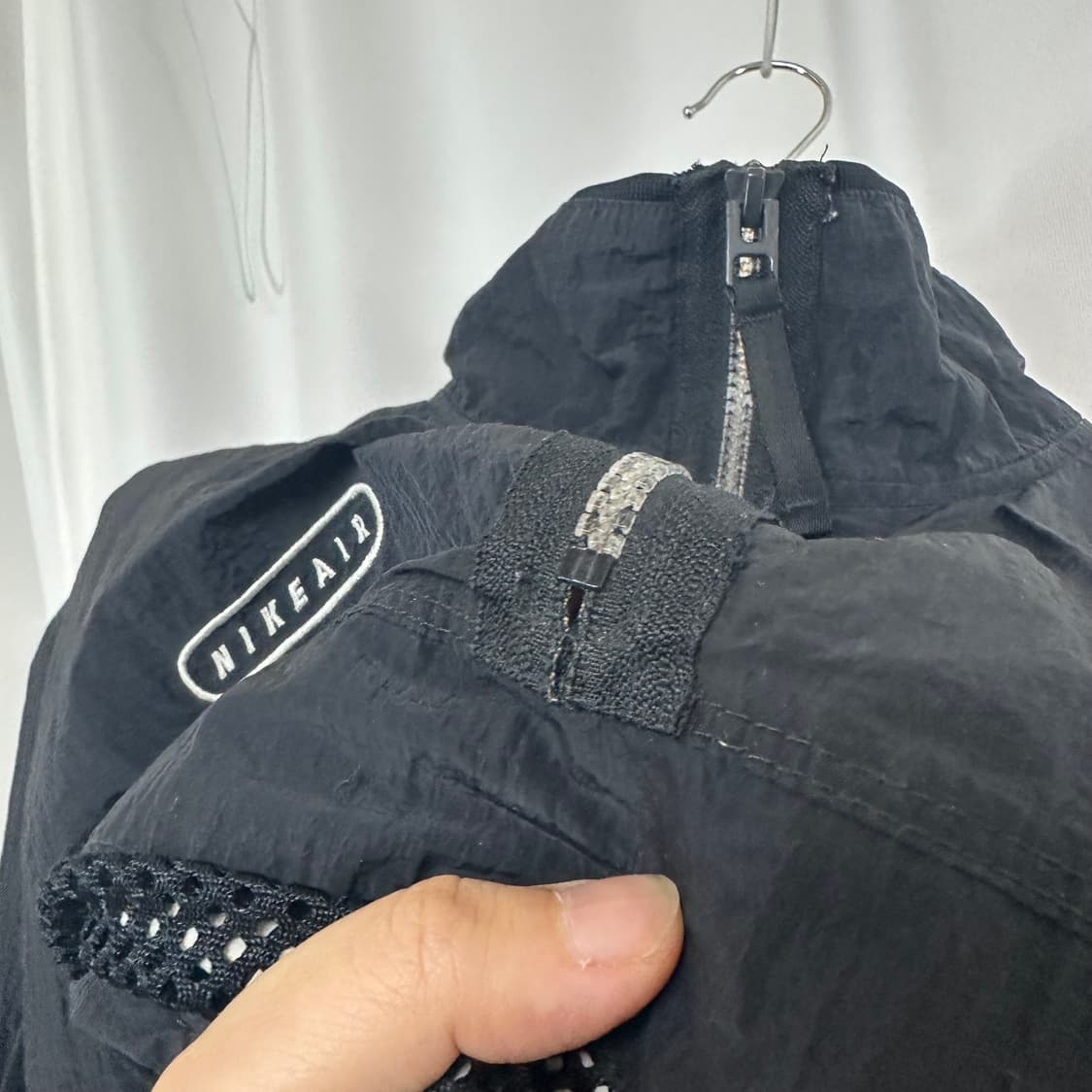 나이키 남자 바스락 반집업 티셔츠 검정 95 M 상품이미지5