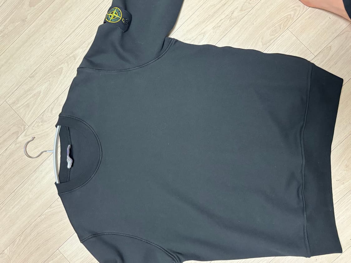 스톤아일랜드  26ss 맨투맨 L 상품이미지3