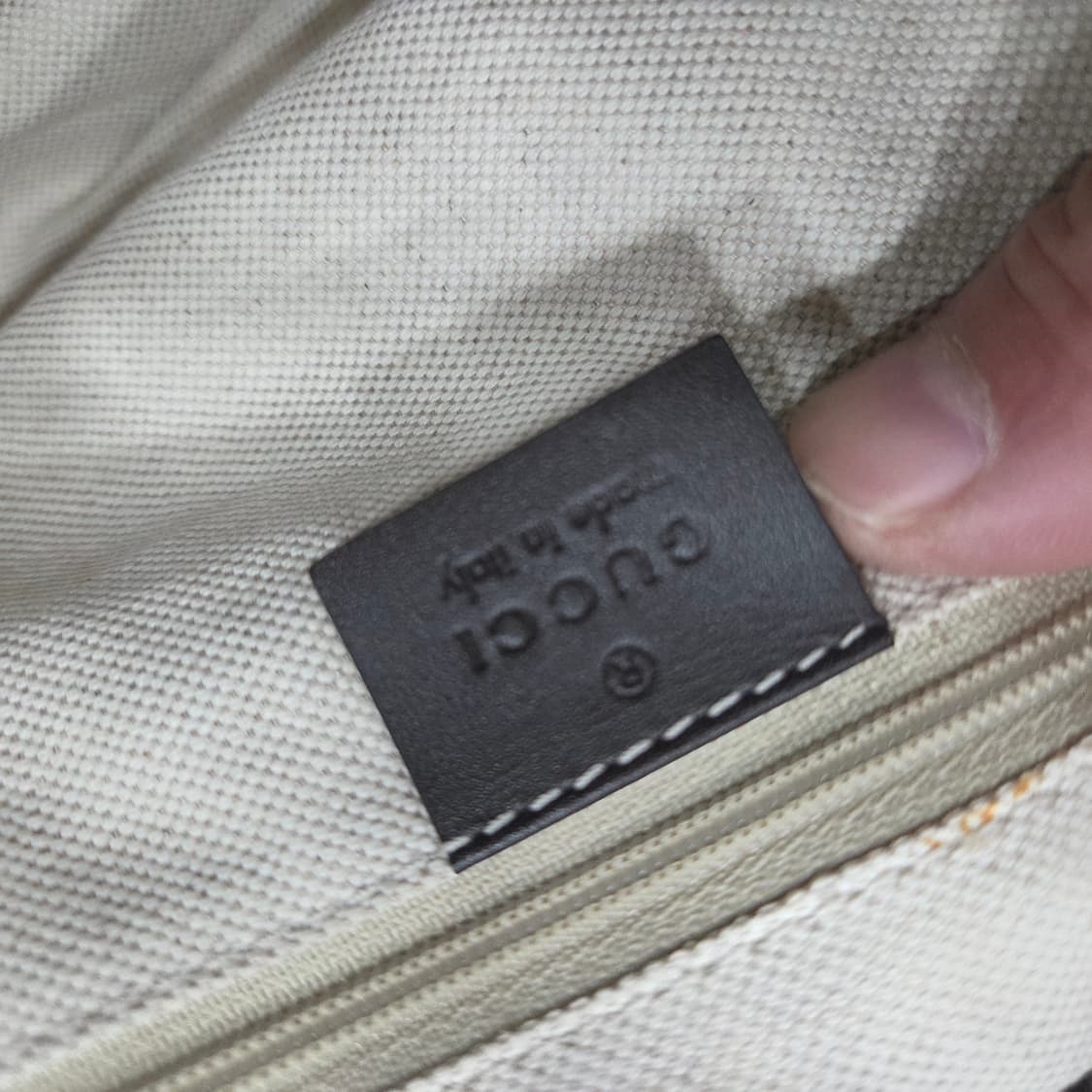 구찌 GG 울 수키백 상품이미지8