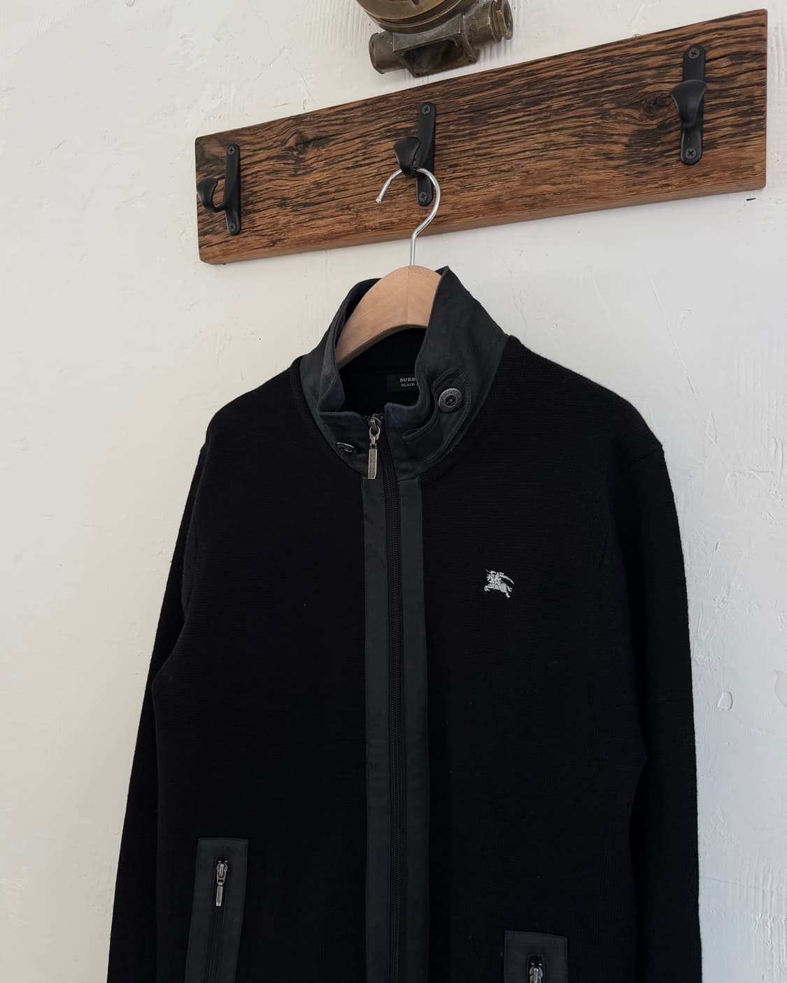 Burberry 버버리 블랙라벨 레더 디테일 니트 집업 상품이미지2