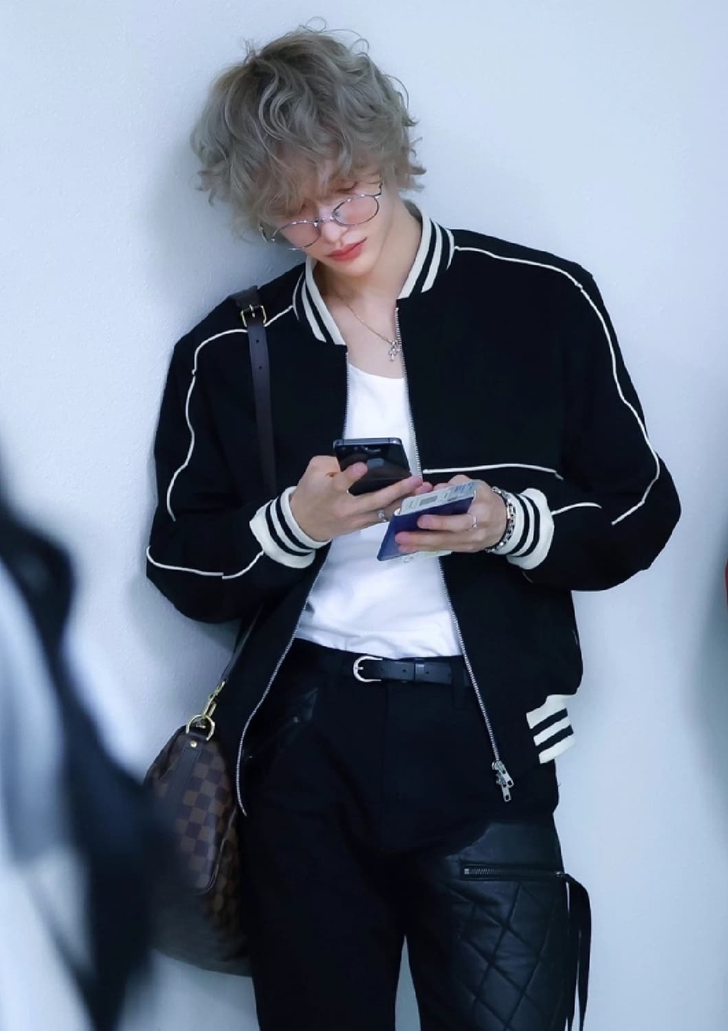 에모스텐스클럽 Leather patch flared jeans v2 상품이미지4