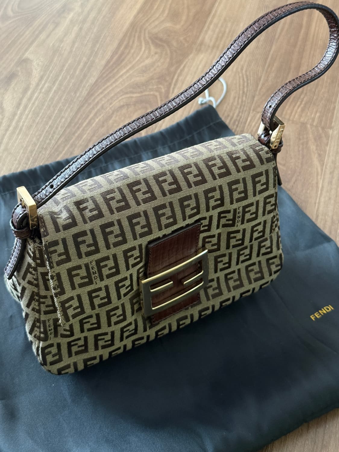 펜디 주카 맘마백 (정품)  상품이미지1