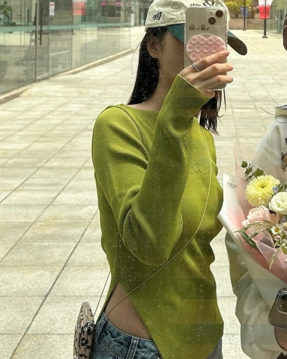 웰빙익스프레스 슬릿 니트 탑 리프 그린 올리브 상품이미지1