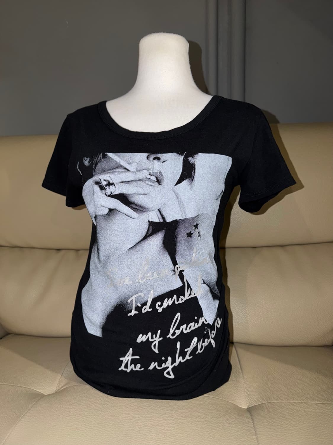 smoking girl printing tee  상품이미지1