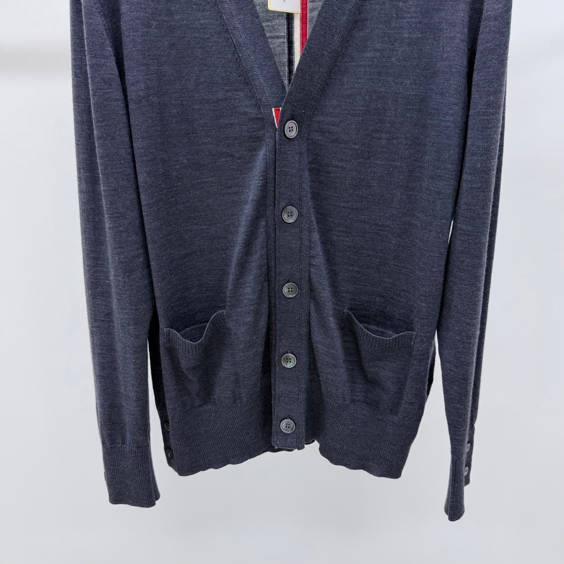 [미사용/2] 톰브라운 백삼선 울 가디건 다크 그레이 상품이미지5