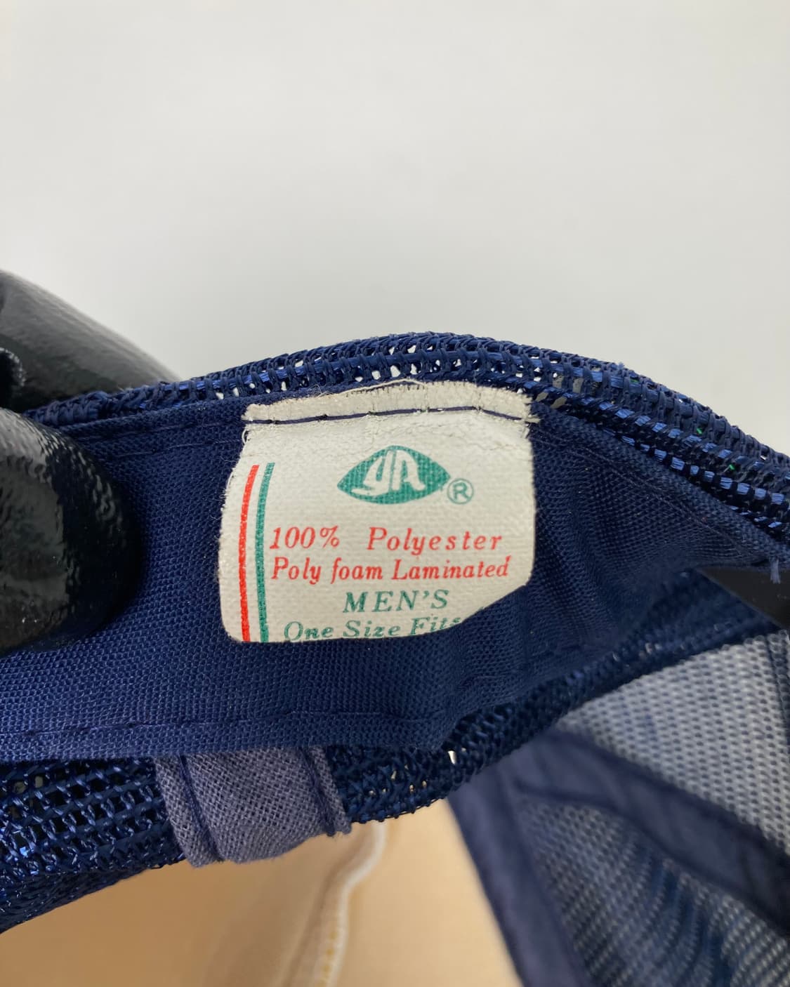 90s Trucker Hat (white/navy) 상품이미지7