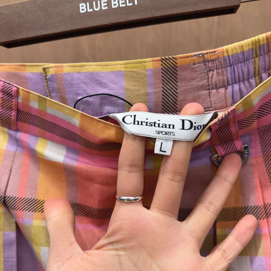 크리스찬 디올 스포츠 타탄 체크 패턴 D링 장식 디테일 A라인 핑크 상품이미지8