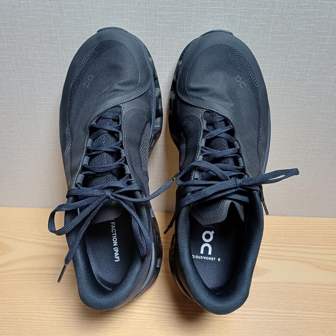 온파프 클라우드몬스터2  블랙마그넷 265사이즈 상품이미지2