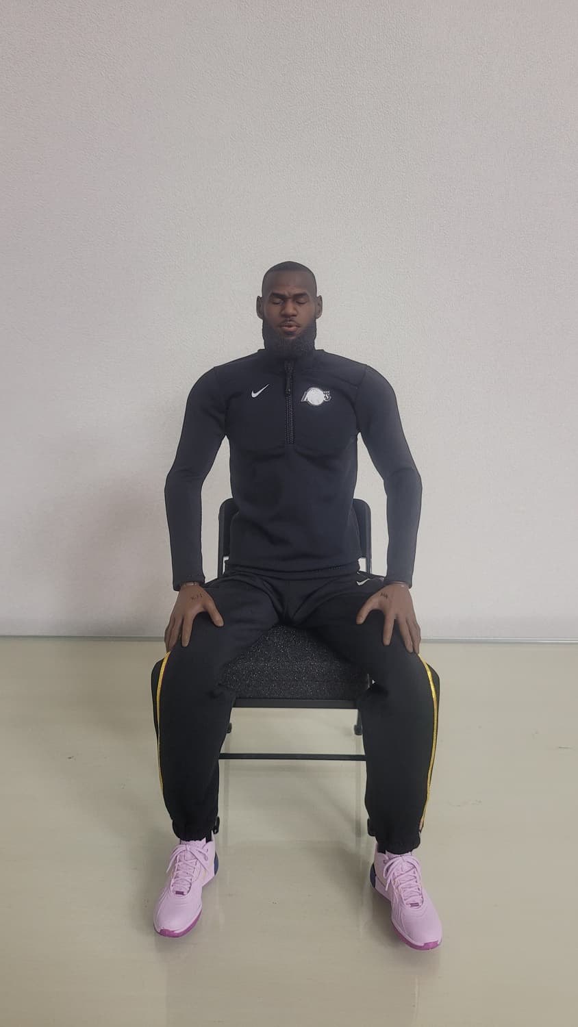 "Nike Lebron 21" 1/6 신발 피규어 (엔터베이X핫토이) 상품이미지4