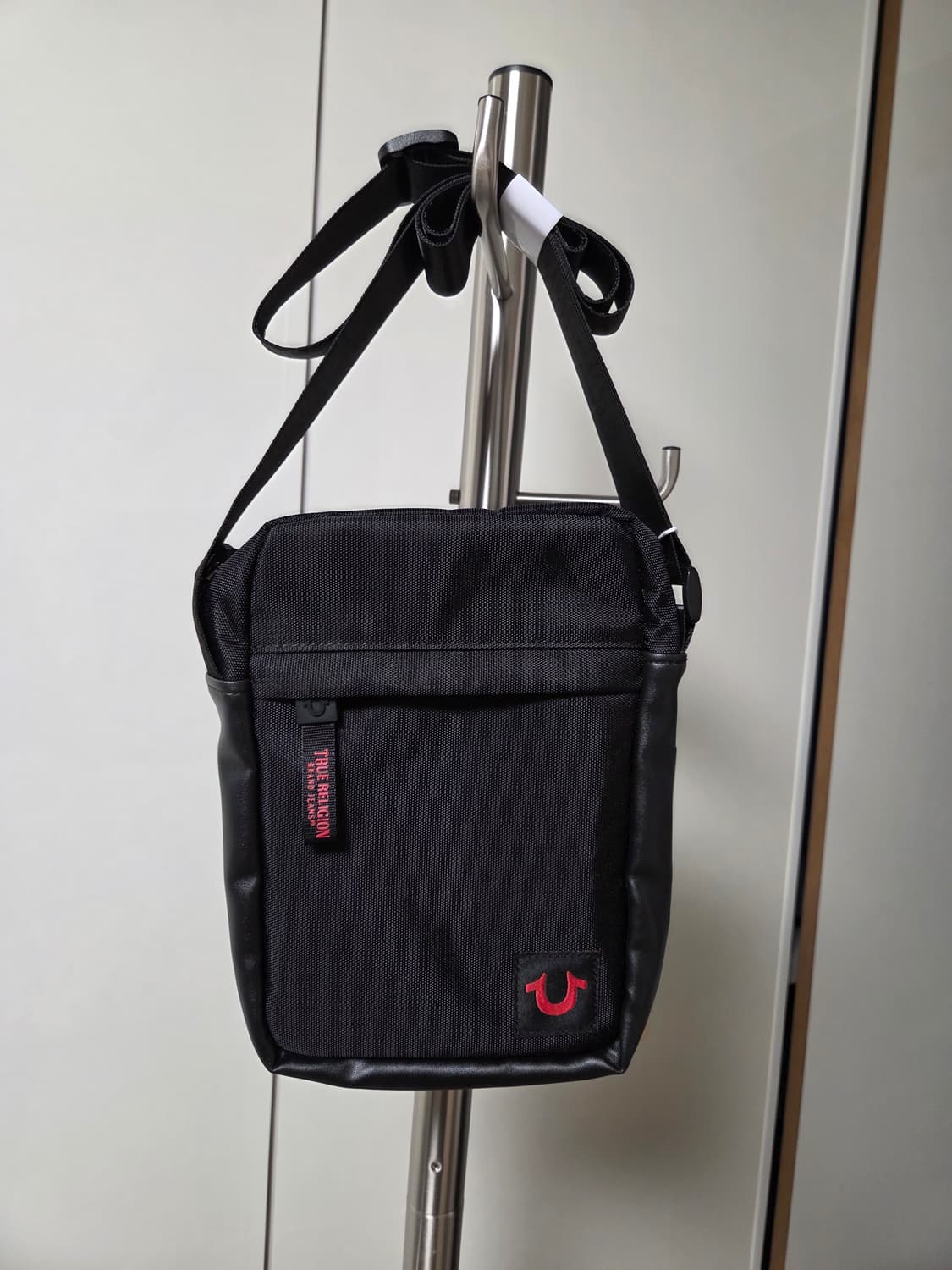 트루릴리젼 크로스바디백 상품이미지1