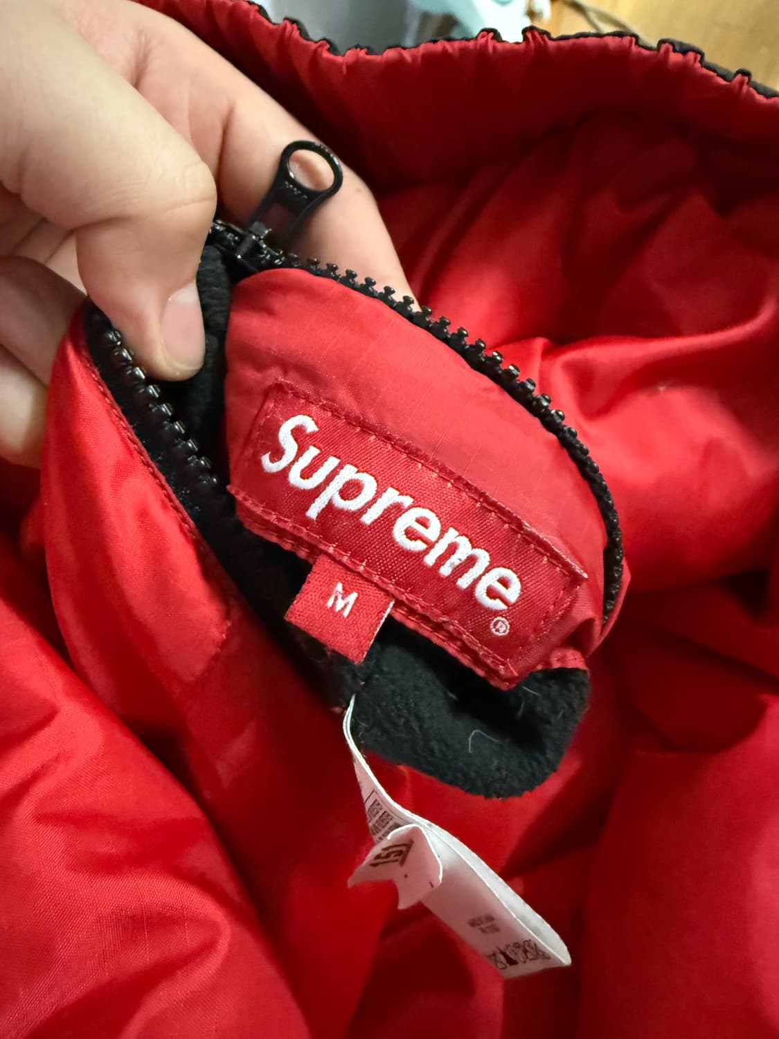 [M] 슈프림 14FW 리버시블 다운 푸퍼 자켓 블랙 레드 상품이미지10