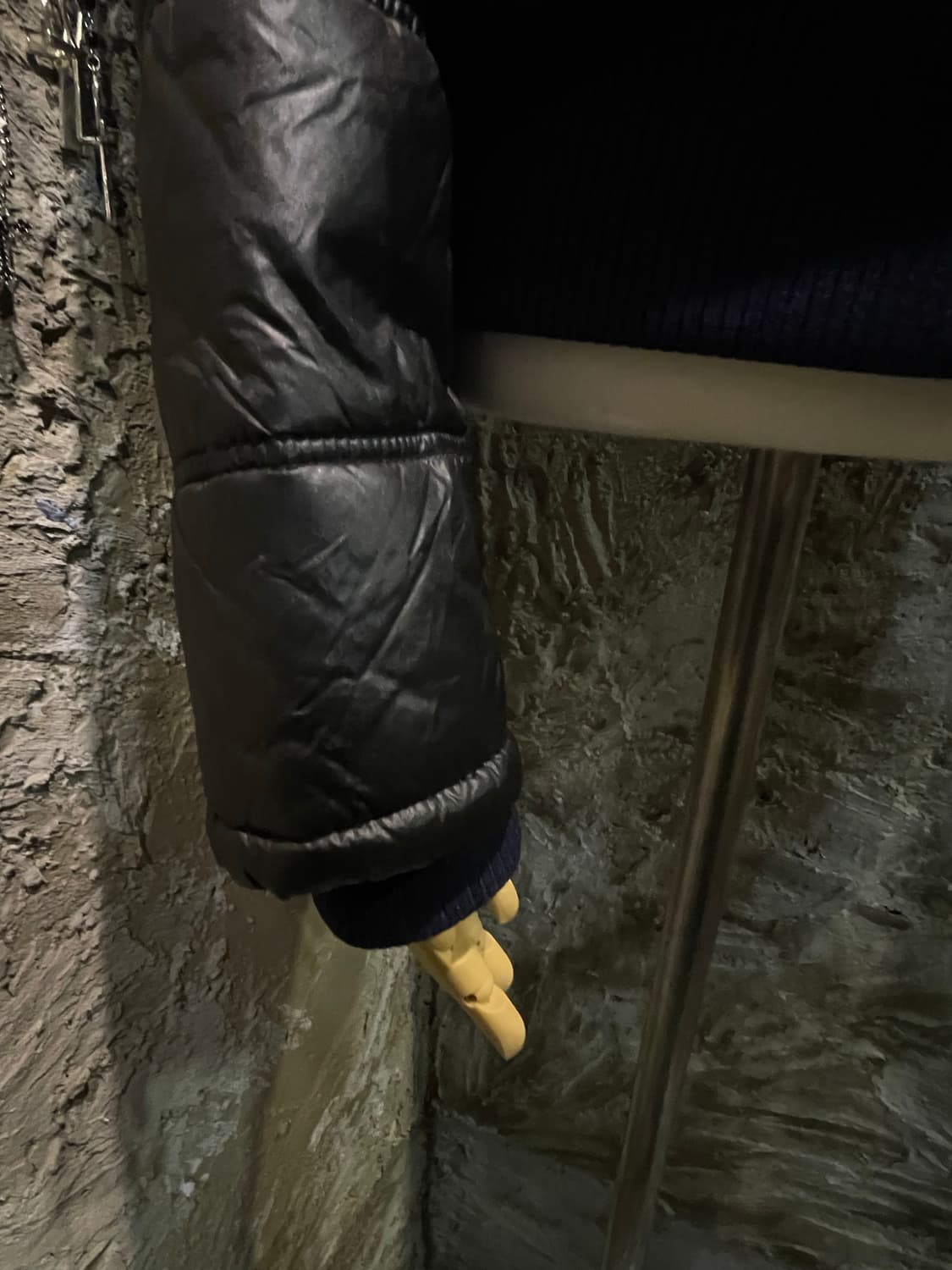 ASK Black Glitter Lettering Padding 상품이미지5