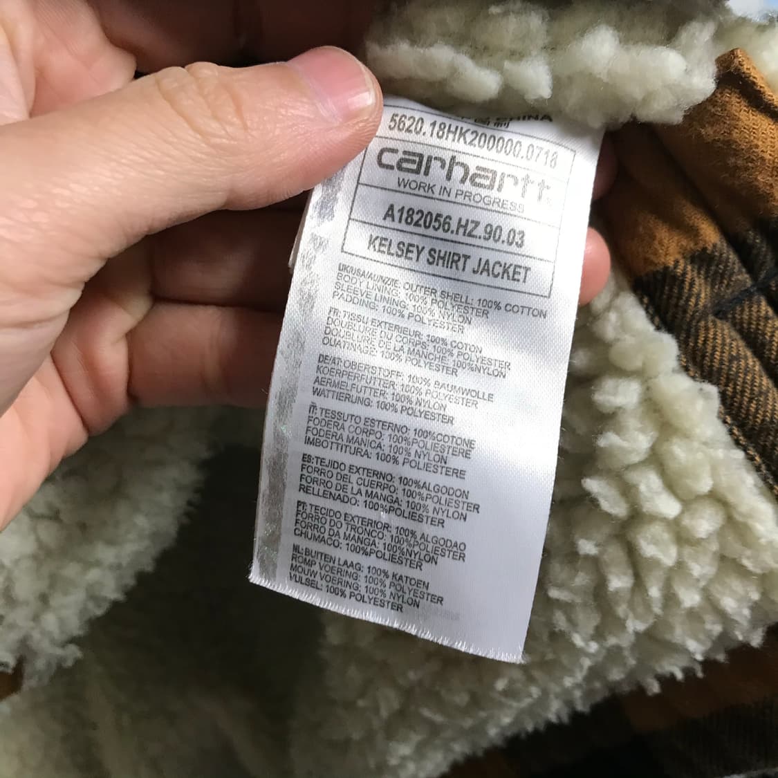 칼하트 윅스아웃 체크 양털 누빔자켓 상품이미지4