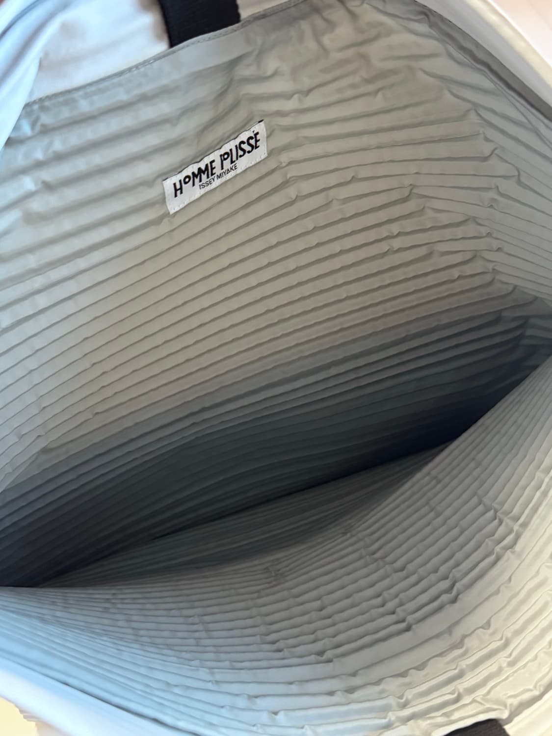 옴므플리세 플리츠 플릿 메신저백 상품이미지6