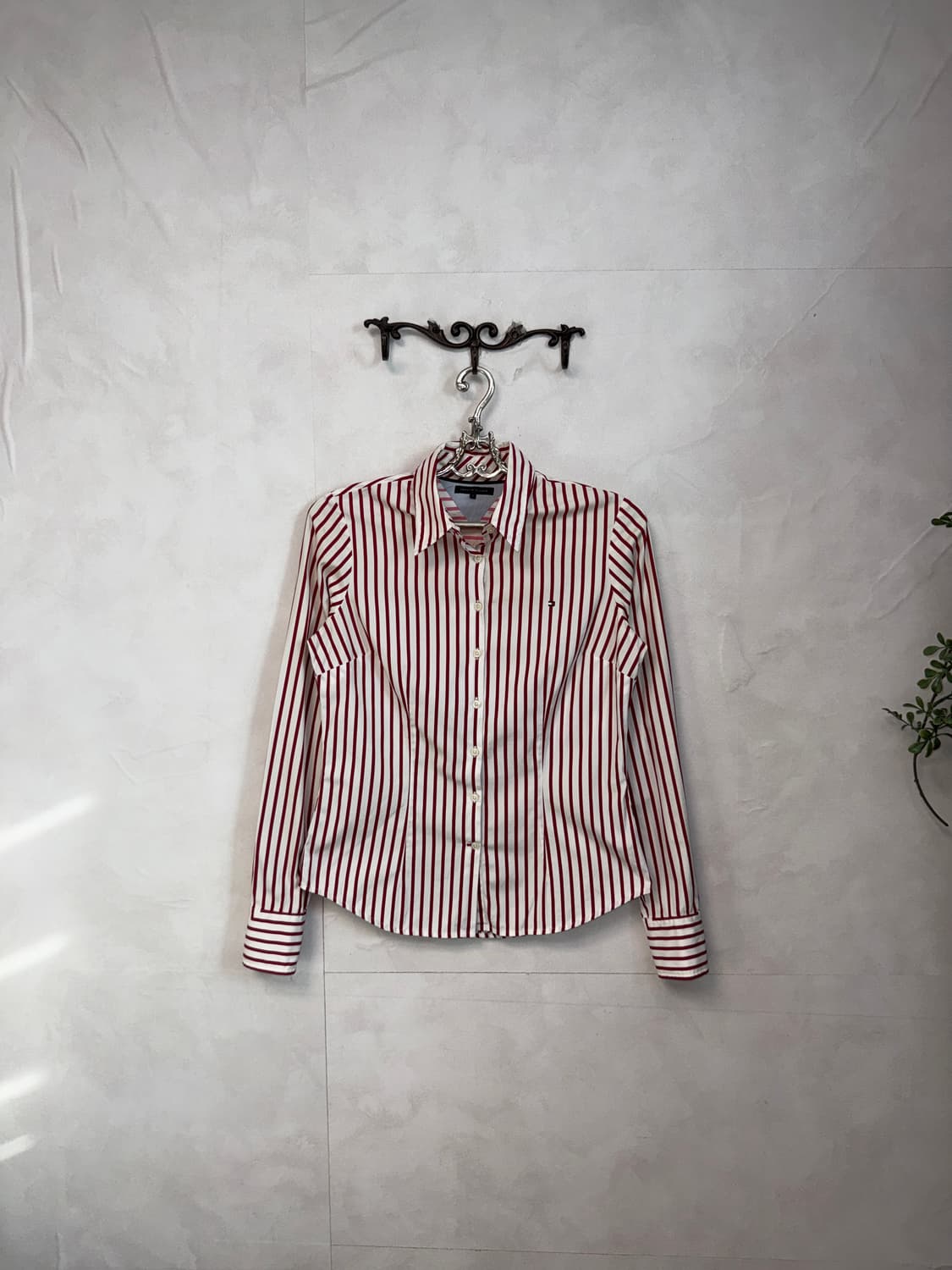 Tommy Hilfiger red stripe shirt 상품이미지2